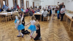 Posezeni pro dříve narozené